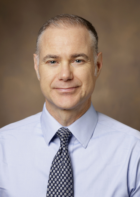 Neil Zacharuk, Doctor en Farmacia